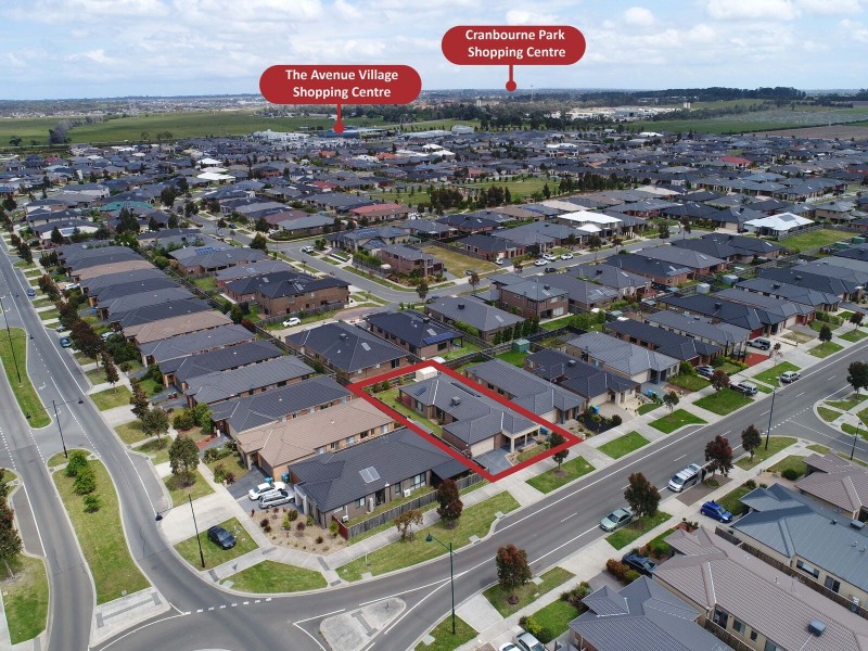 67 Chantenay Parade, Cranbourne North VIC 3977