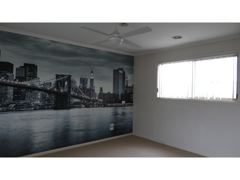 11 / 12 Grant Close, Berwick VIC 3806