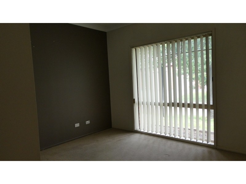 11 / 12 Grant Close, Berwick VIC 3806