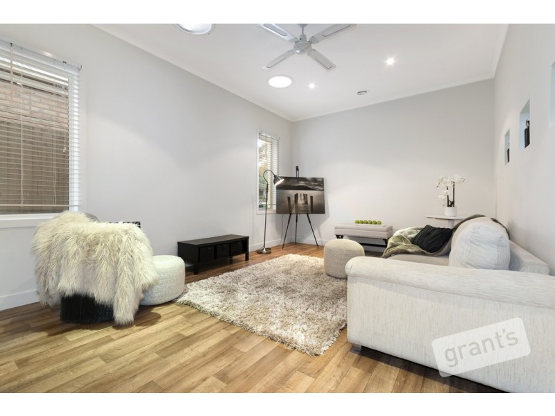 3/150 Avebury Drive, Berwick VIC 3806