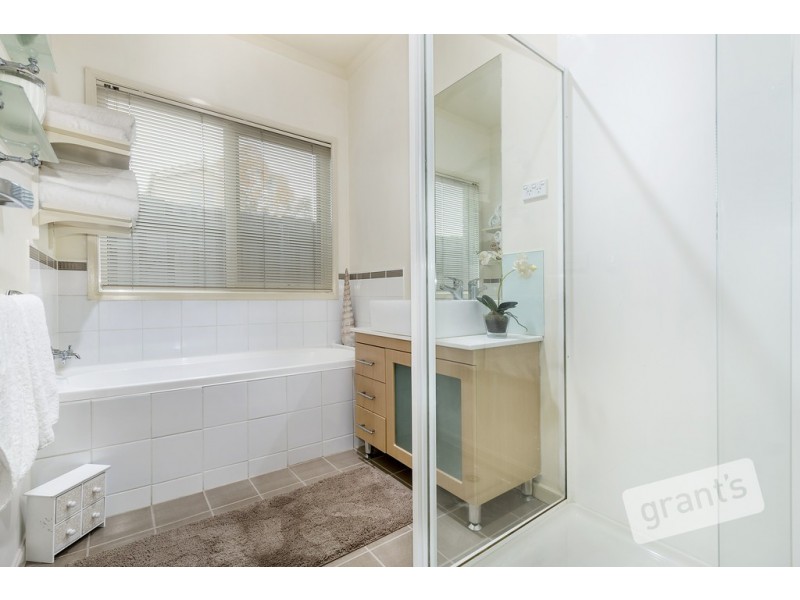 3/150 Avebury Drive, Berwick VIC 3806