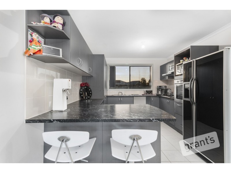 41 The Parkway, Pakenham VIC 3810
