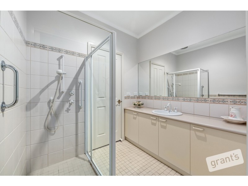 3/21-25 Parkhill Drive, Berwick VIC 3806