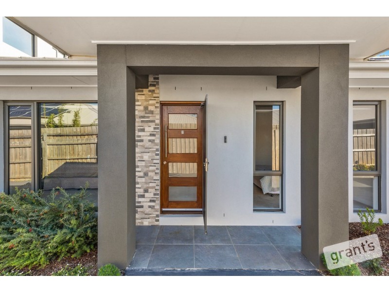 2/22 Hazeldene Court, Berwick VIC 3806