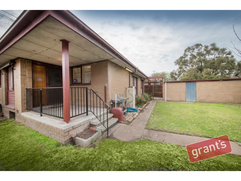 20 Village Drive, Hampton Park VIC 3976