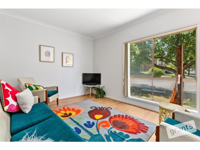 30/12 Grant Close, Berwick VIC 3806