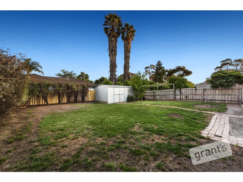 18 Kelburn Road, Berwick VIC 3806
