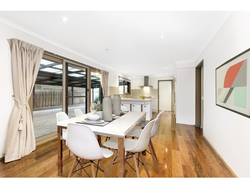 18 Kelburn Road, Berwick VIC 3806