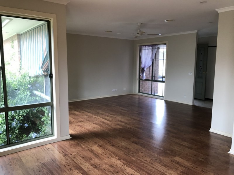 88 Amberly Park Drive, Narre Warren South VIC 3805