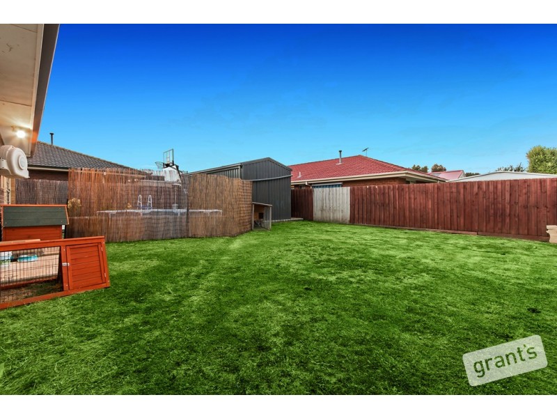 12 Ashmore Avenue, Narre Warren South VIC 3805