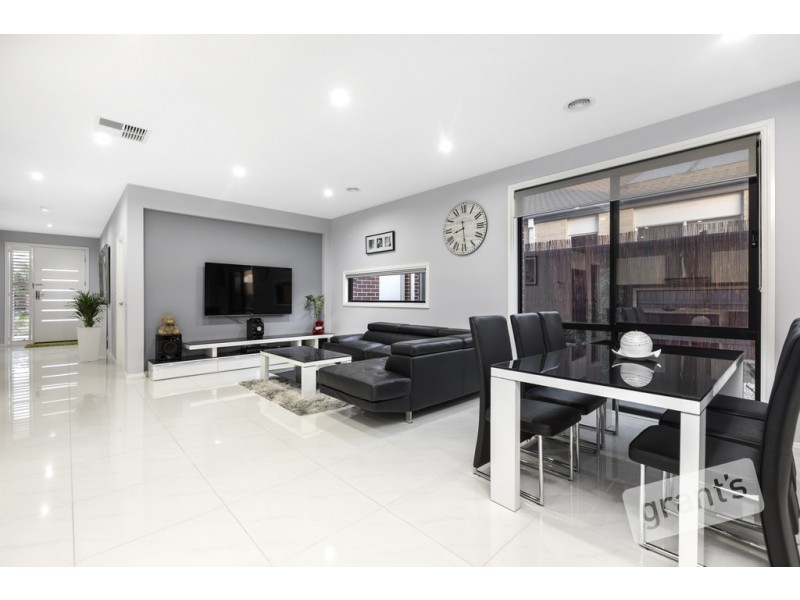 32 Lemongrove Way, Berwick VIC 3806