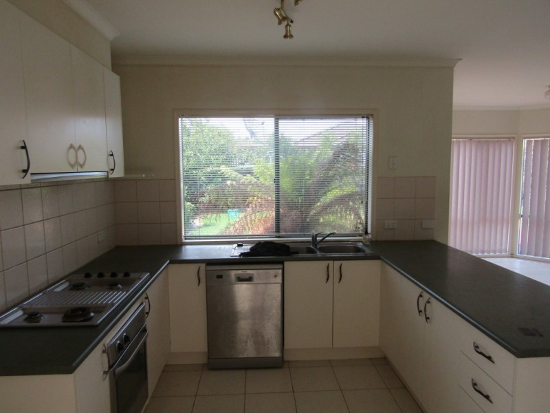 17 Bounty Way, Berwick VIC 3806