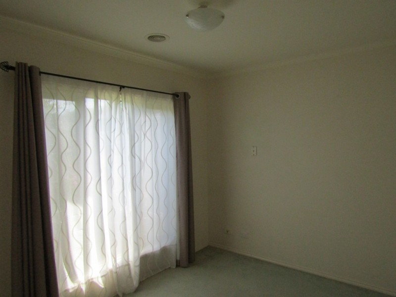 17 Bounty Way, Berwick VIC 3806