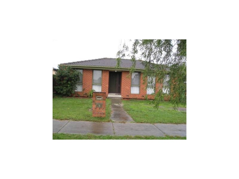 24 Collins St, Berwick VIC 3806