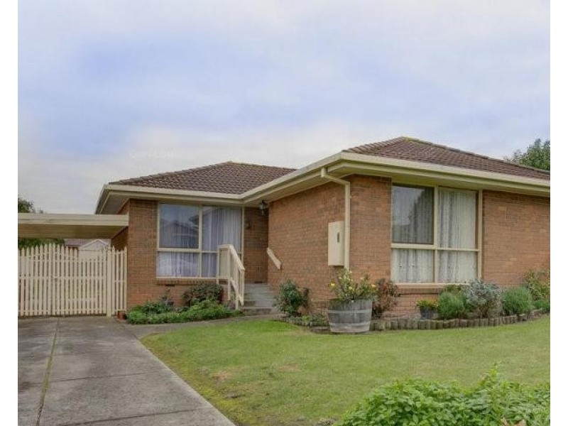 4 Foulds Court, Berwick VIC 3806