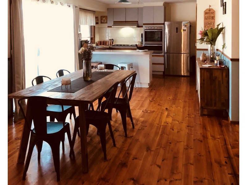 4 Foulds Court, Berwick VIC 3806