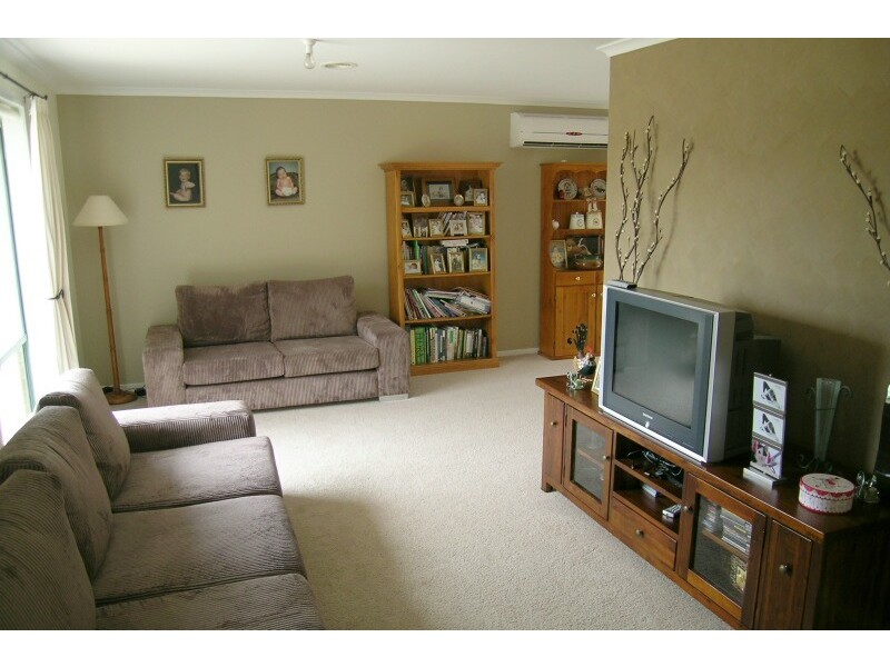 2 Bree Court, Berwick VIC 3806