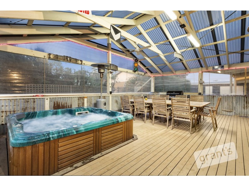 214 McDonalds Track, Lang Lang VIC 3984