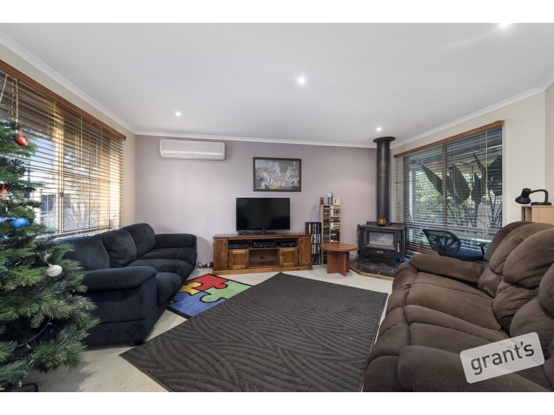 4 Bengal Court, Cranbourne VIC 3977
