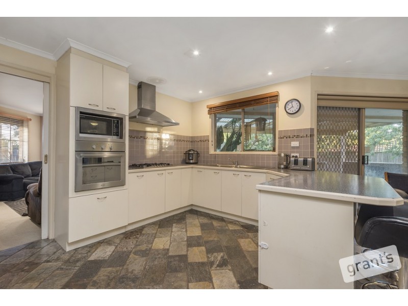 4 Bengal Court, Cranbourne VIC 3977