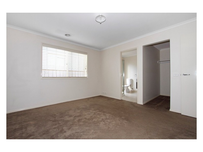 37 Stefan Drive, Berwick VIC 3806