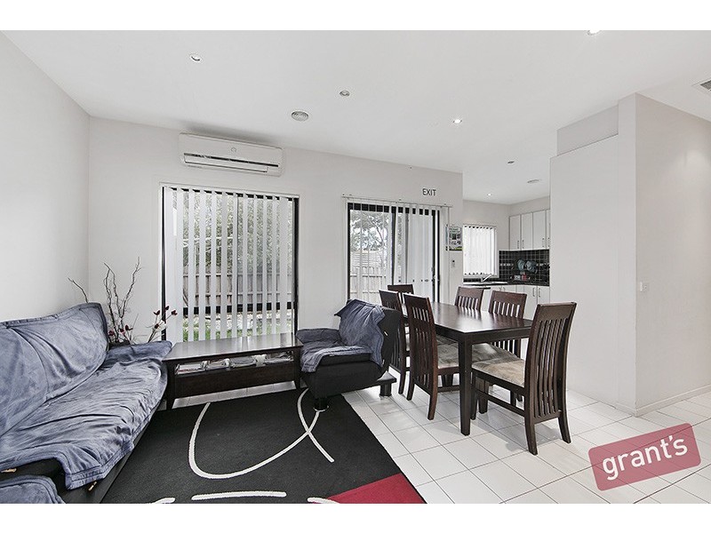 2/2 Johnston Street, Eumemmerring VIC 3177