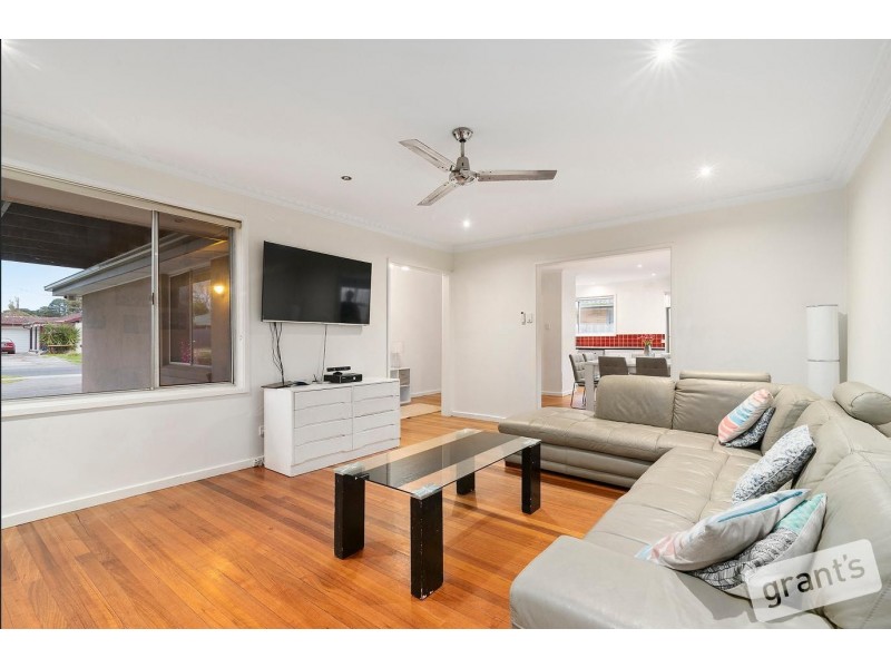 13 Campbell Parade, Cranbourne VIC 3977