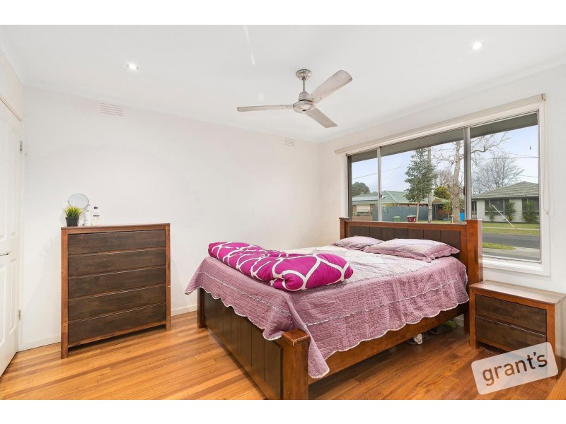 13 Campbell Parade, Cranbourne VIC 3977