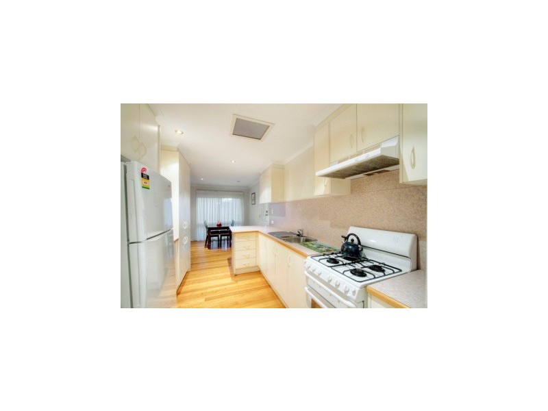 6  Cheviot Ave, Berwick VIC 3806