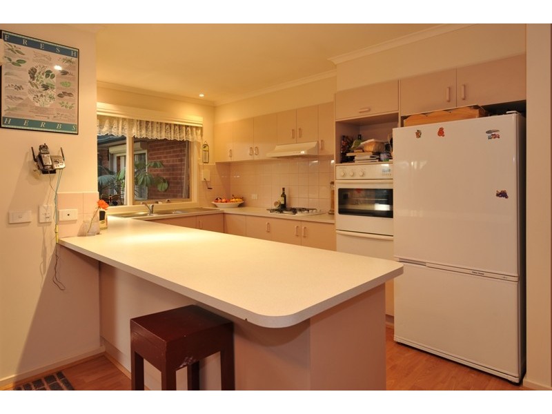 32 Sharpe Court, Berwick VIC 3806