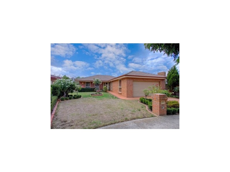 3 Selwood Crt, Berwick VIC 3806
