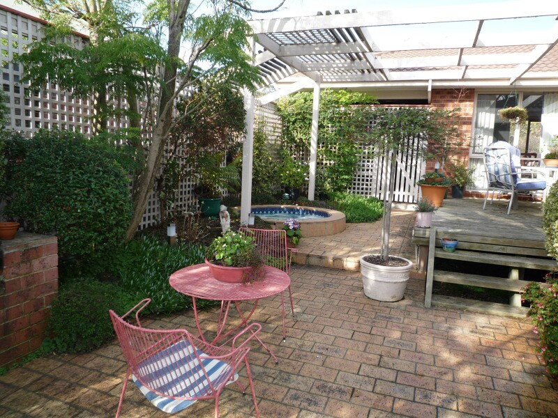 57 Avebury Drive, Berwick VIC 3806