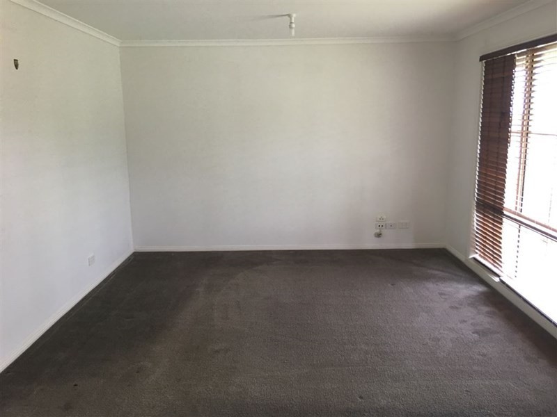 18 Ash Crescent, Pakenham VIC 3810