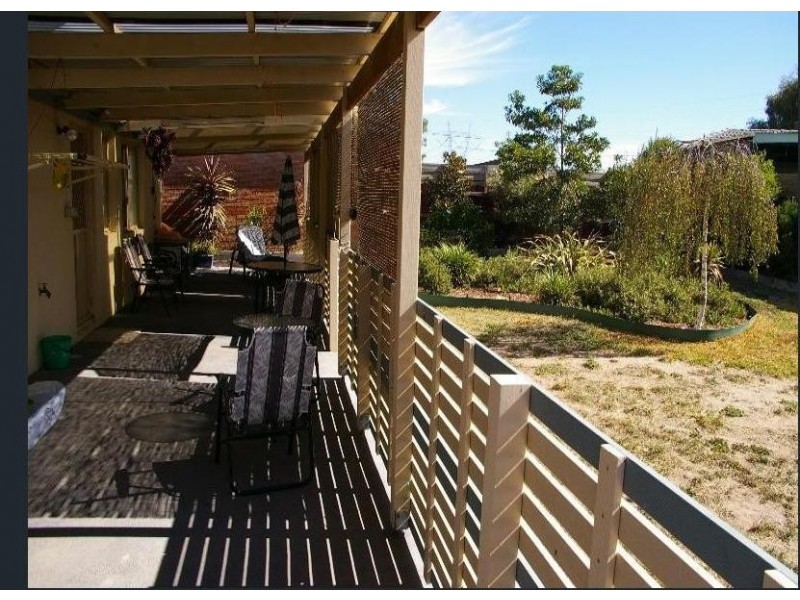 86 Amberly Park Drive, Narre Warren South VIC 3805