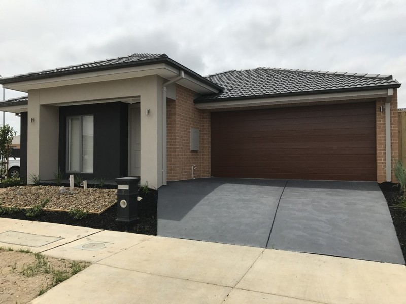 11 Bellman Avenue, Clyde VIC 3978