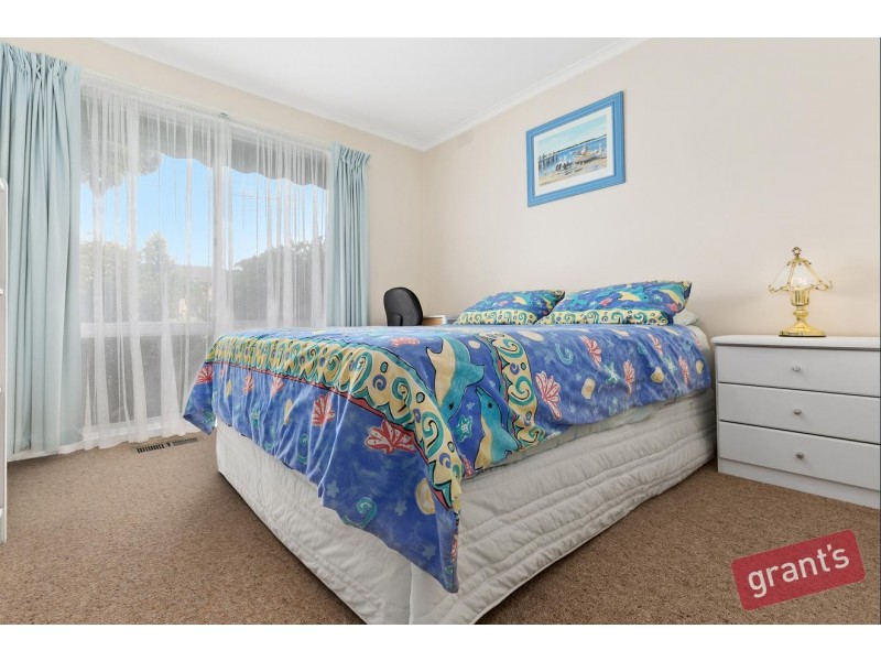 16 Cloverset Avenue, Narre Warren VIC 3805