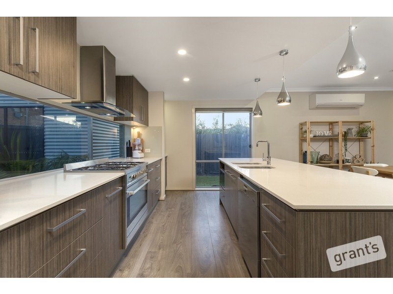 23 Braybrook Drive, Narre Warren South VIC 3805