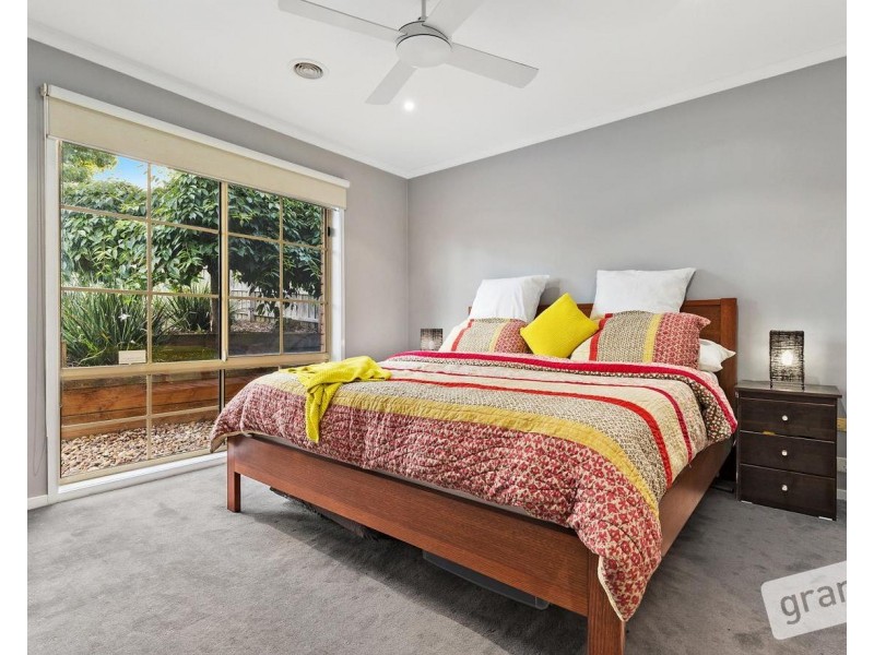 11 Allira Close, Berwick VIC 3806