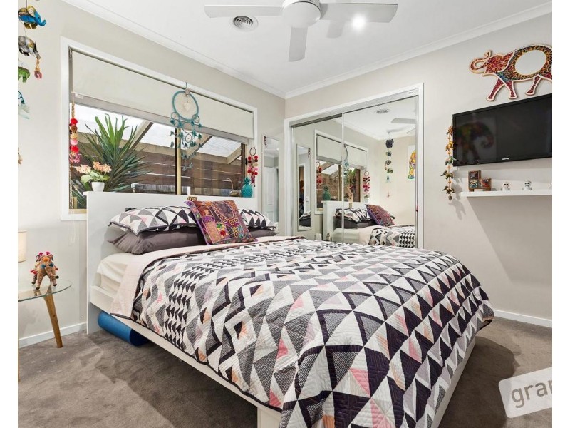 11 Allira Close, Berwick VIC 3806