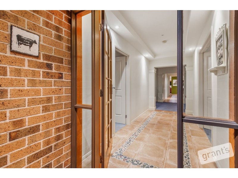 5 Bundoora Court, Narre Warren South VIC 3805