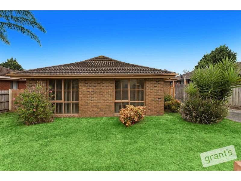 9 Jessica Drive, Hampton Park VIC 3976