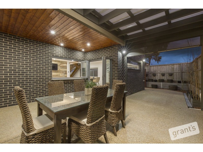 16 Carambola Place, Berwick VIC 3806