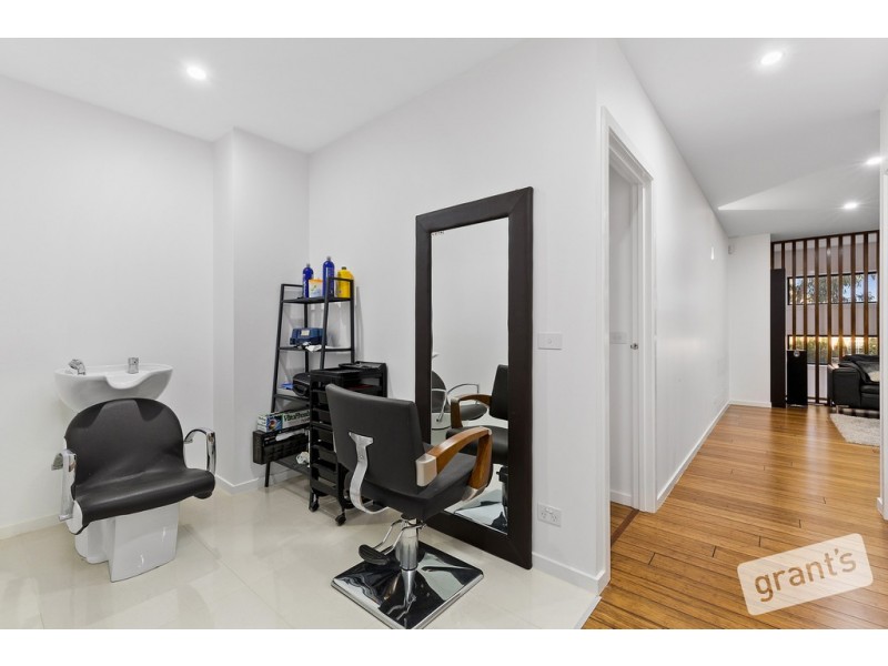 16 Carambola Place, Berwick VIC 3806