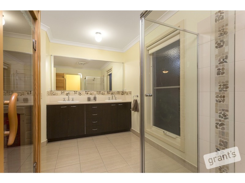 3 Settlers Court, Corinella VIC 3984