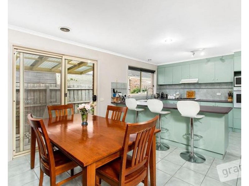 9 Wilona Way, Berwick VIC 3806