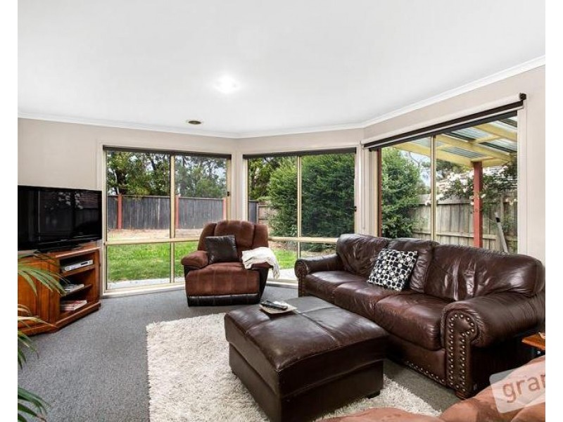 9 Wilona Way, Berwick VIC 3806