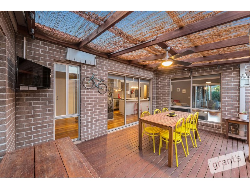 7 Moss Street, Cranbourne North VIC 3977