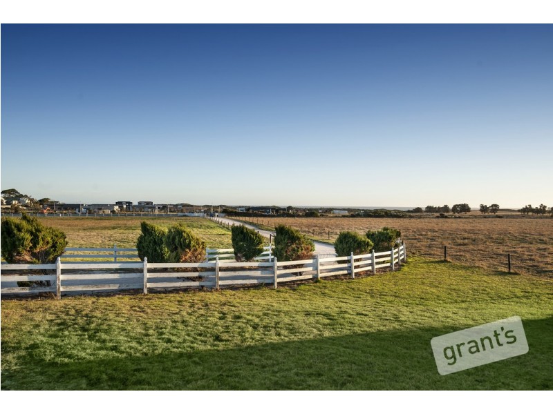 140 Seaward Drive, Cape Paterson VIC 3995