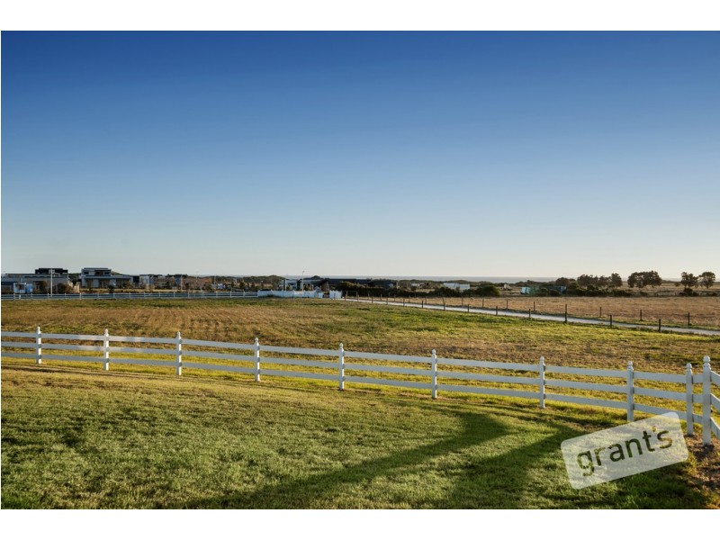 140 Seaward Drive, Cape Paterson VIC 3995