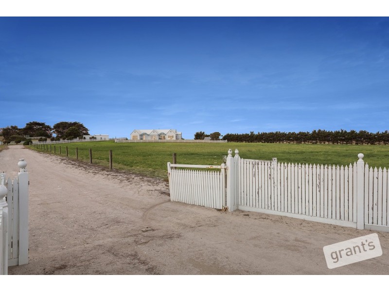 140 Seaward Drive, Cape Paterson VIC 3995